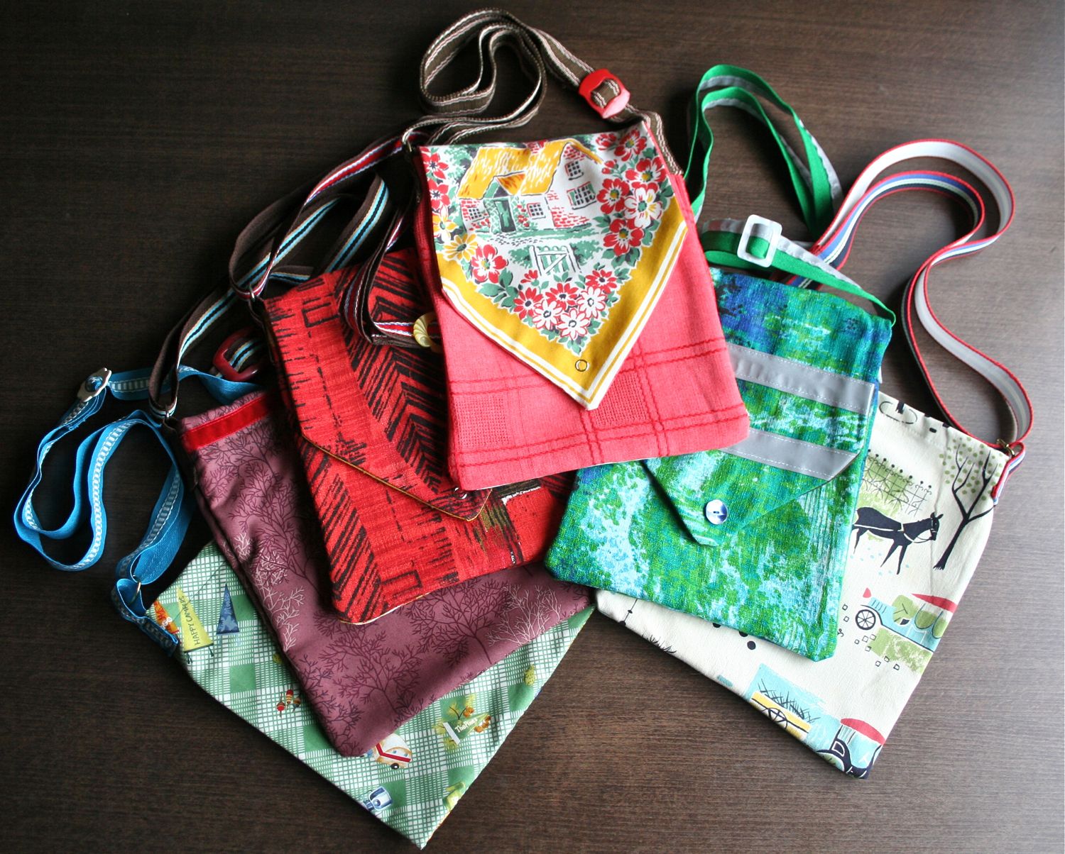 Lilac Shoulder Bag Crochet Pattern - Free crochet patterns over